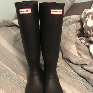 Matte black Hunter Boots size 8